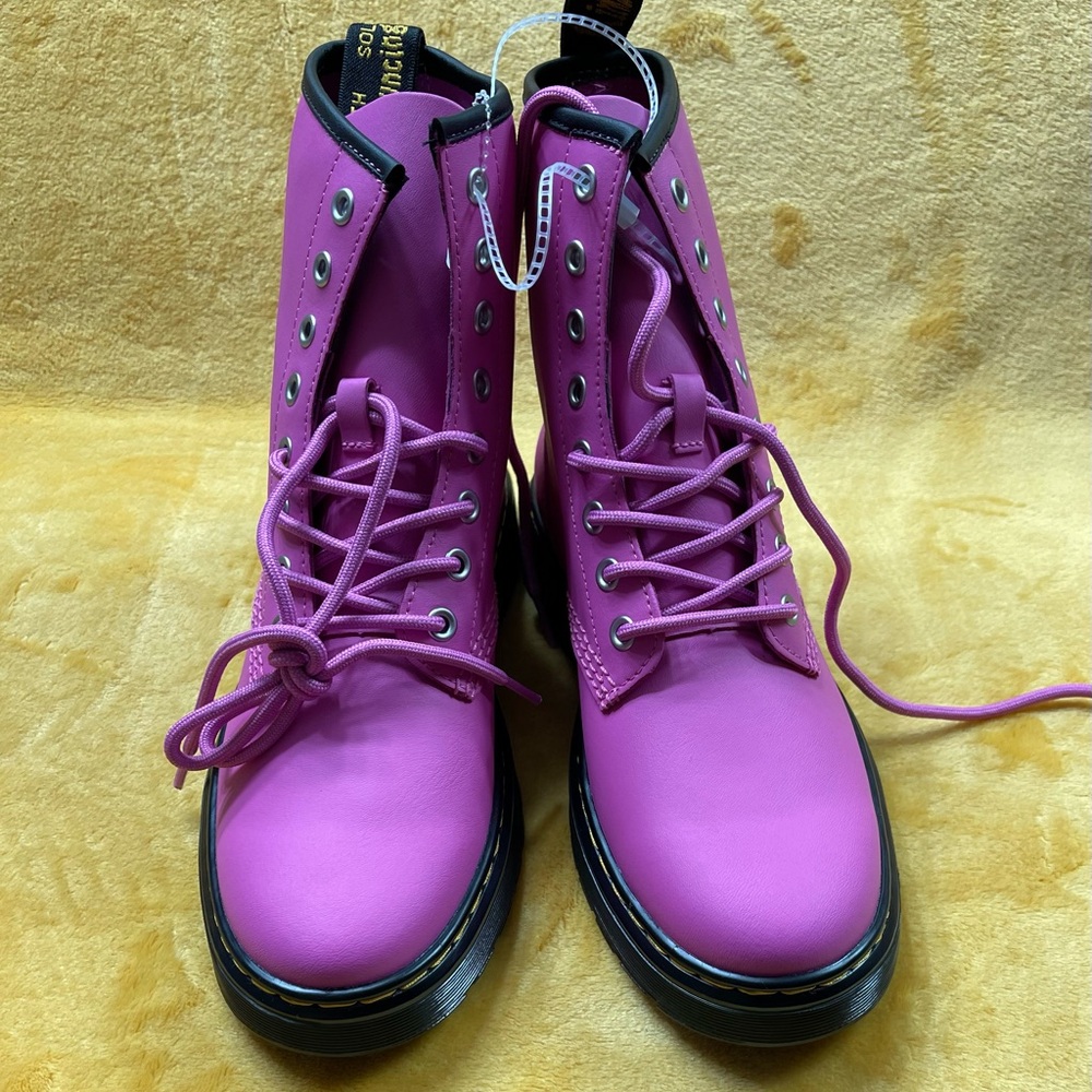 NEW Dr. Martens 1460 Matte Pink Combat Boots Women's Size 7